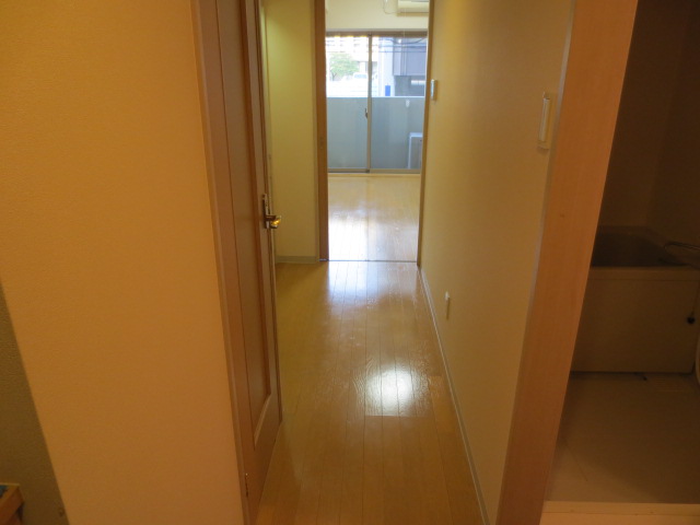 Other room space. Corridor