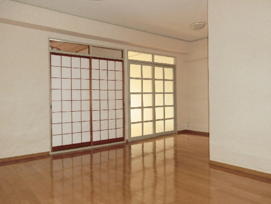 Living and room. LDK16 Pledge