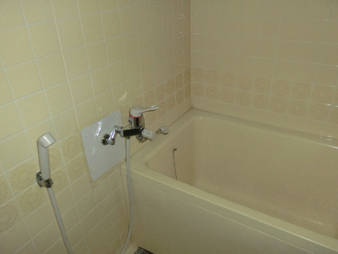 Bath. Bathroom (toilet ・ By bus)