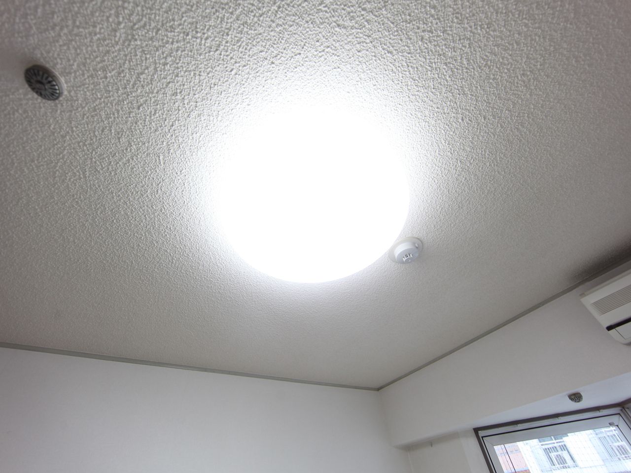 Other. With in-room lighting