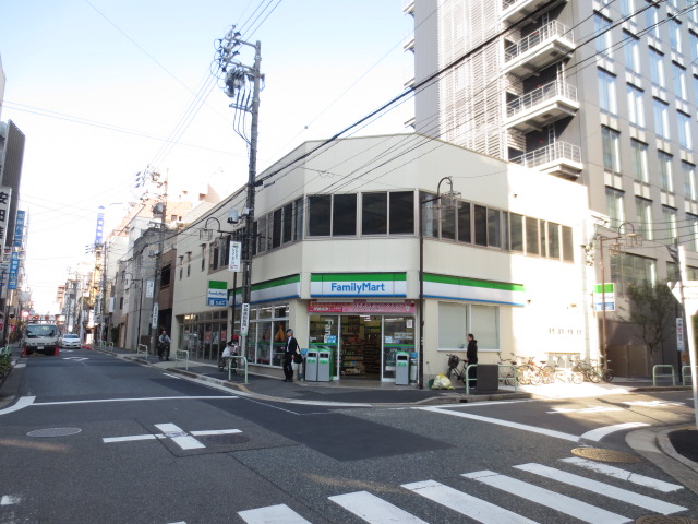 Convenience store. 151m to Family Mart (convenience store)