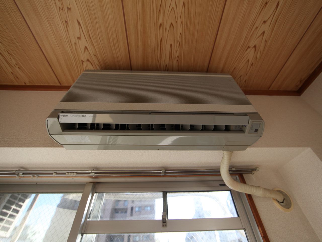 Other Equipment. Air-conditioned