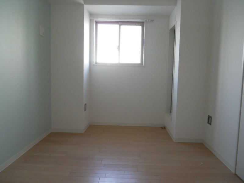 Other room space. Western-style 5.5 Pledge  ※ window ・ Balcony