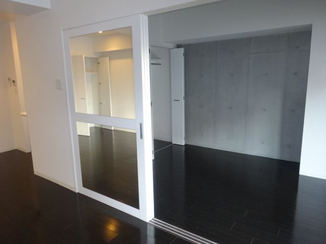 Living and room. living.