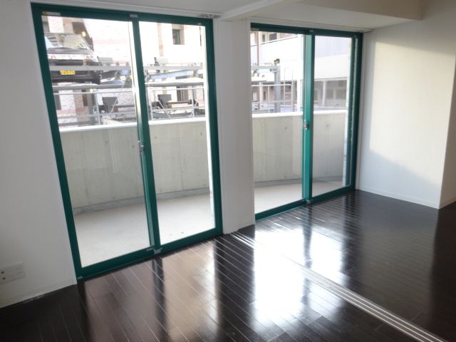 Living and room. It is bright on the veranda spread.