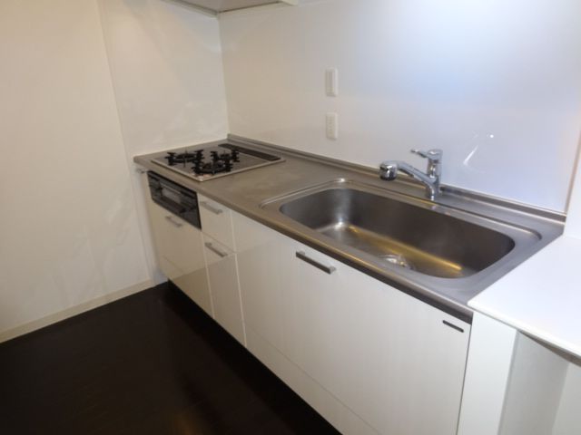 Kitchen. Is it easy cooking in the spread of the kitchen.