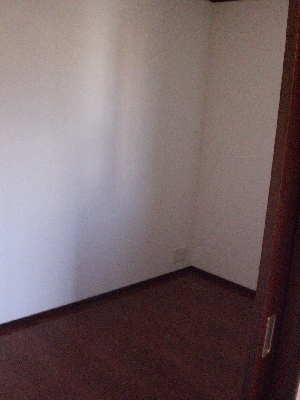 Non-living room. Study