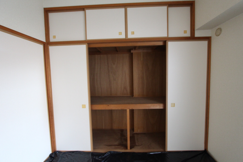 Receipt. Armoire
