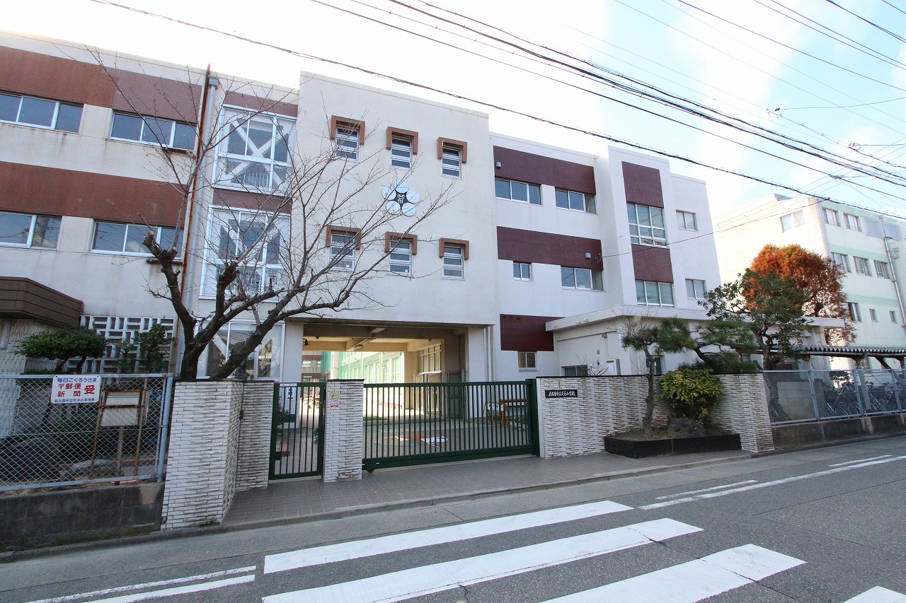 Primary school. Araco up to elementary school (elementary school) 902m