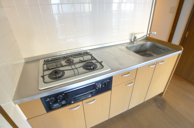 Kitchen. Pat cuisine is popular system Kitchen! 