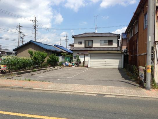 Parking lot. Local (June 2013) Shooting