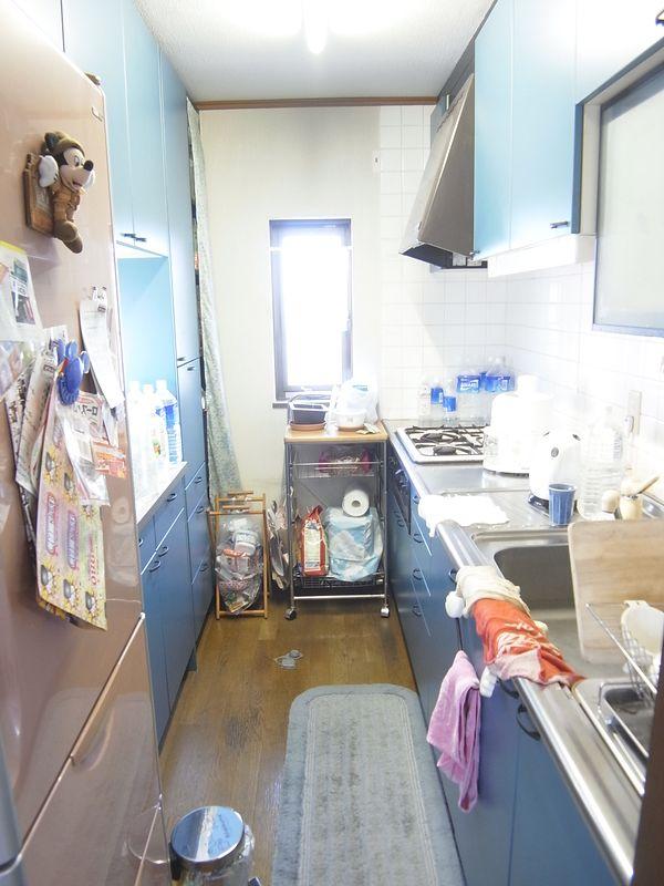 Kitchen. Indoor (10 May 2013) Shooting
