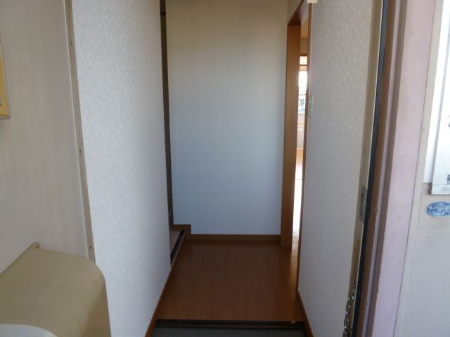 Entrance. I can not see the back of the room