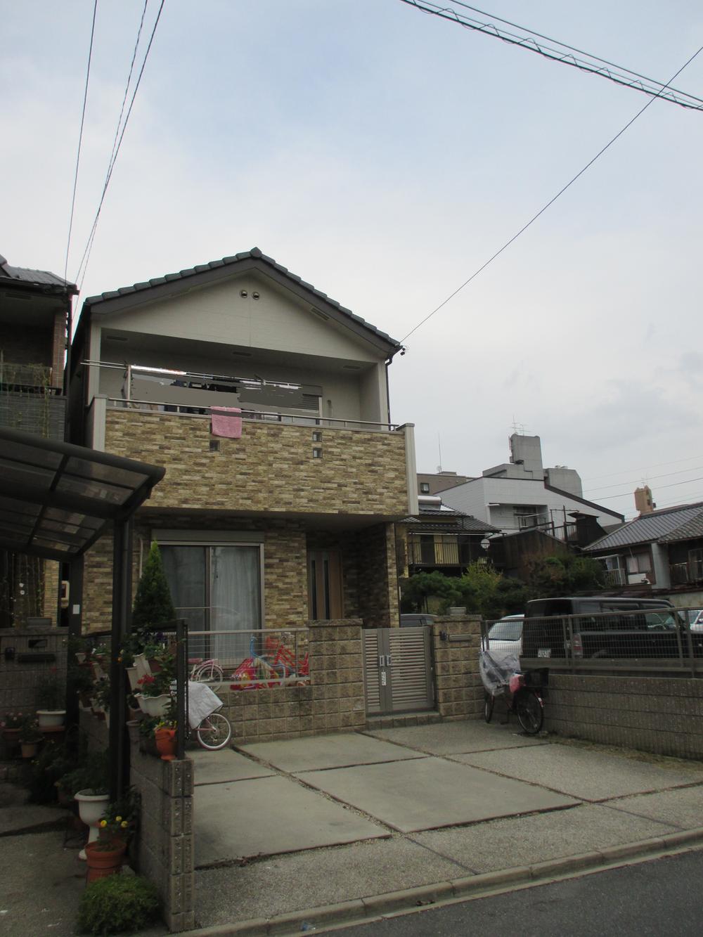 Local appearance photo. Local (11 May 2013) Shooting