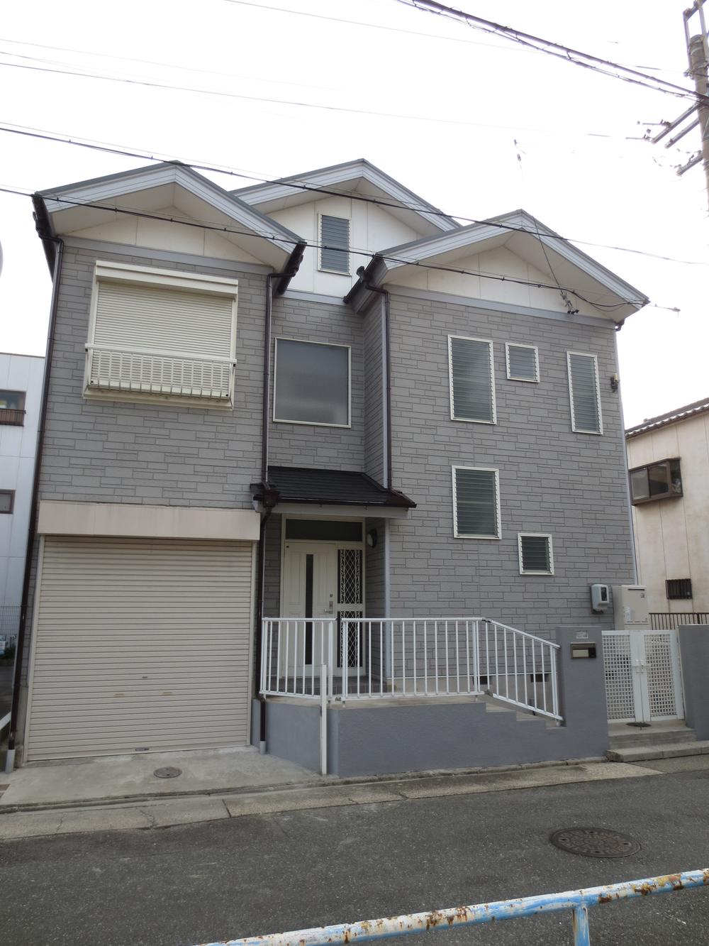 Local appearance photo. Local (11 May 2013) Shooting