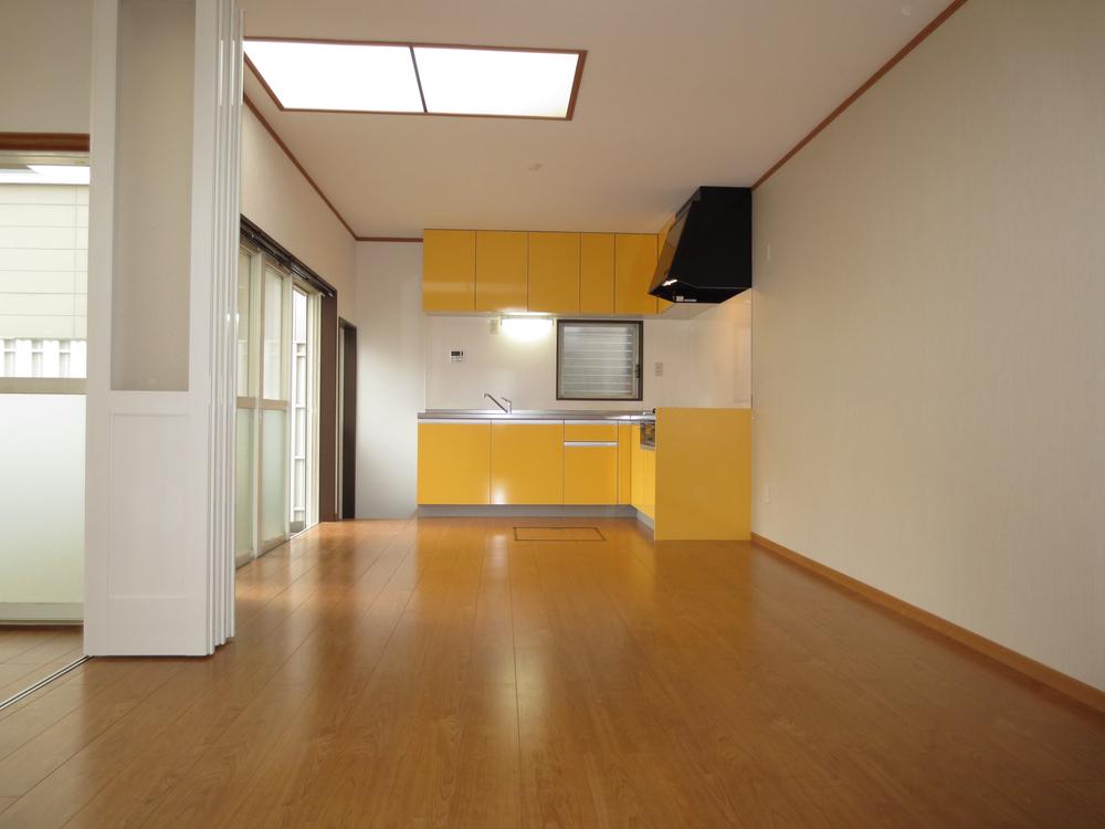 Living. Indoor (11 May 2013) Shooting