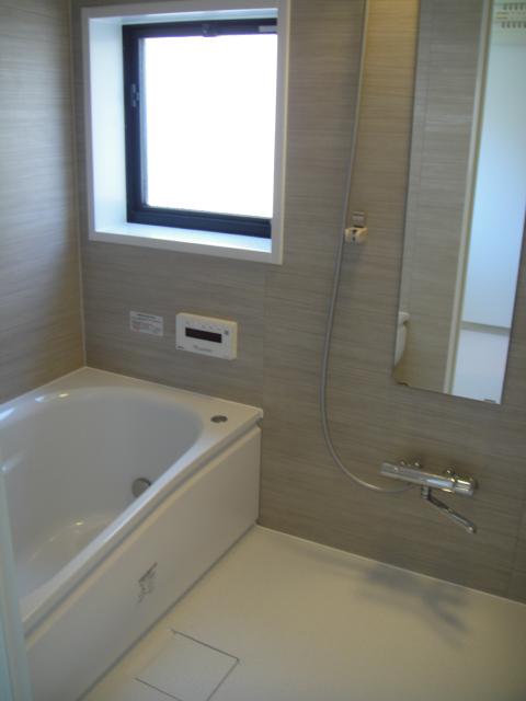 Bathroom. Indoor (June 2013) Shooting