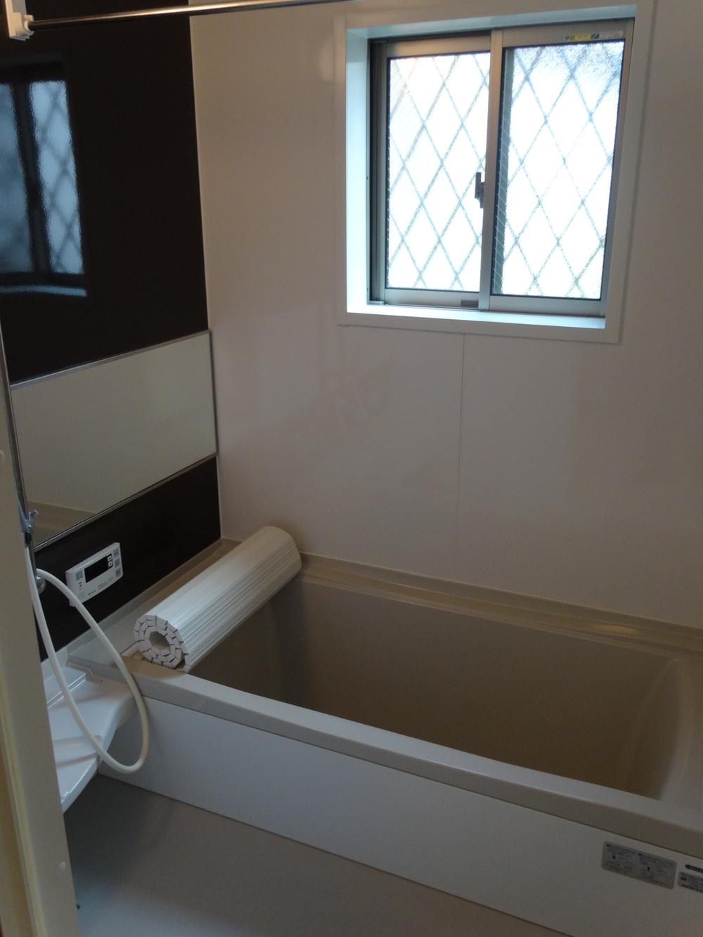 Bathroom. Indoor (12 May 2013) Shooting