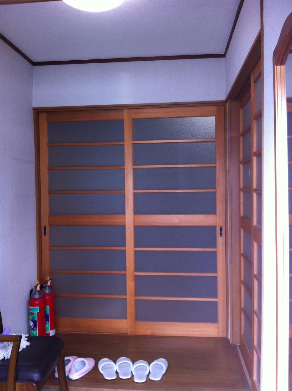 Entrance. Local (June 2013) Shooting