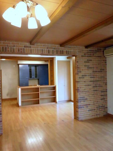 Living. Indoor (June 2013) Shooting