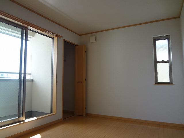 Living. Good day for the south-facing