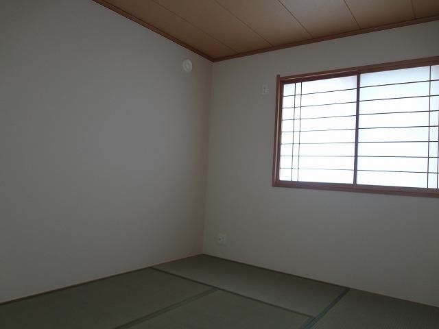 Non-living room. Japanese-style room 6 quires