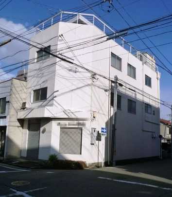 Local appearance photo. photo1