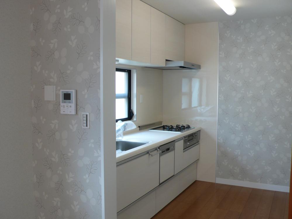 Kitchen. System kitchen also is a new article