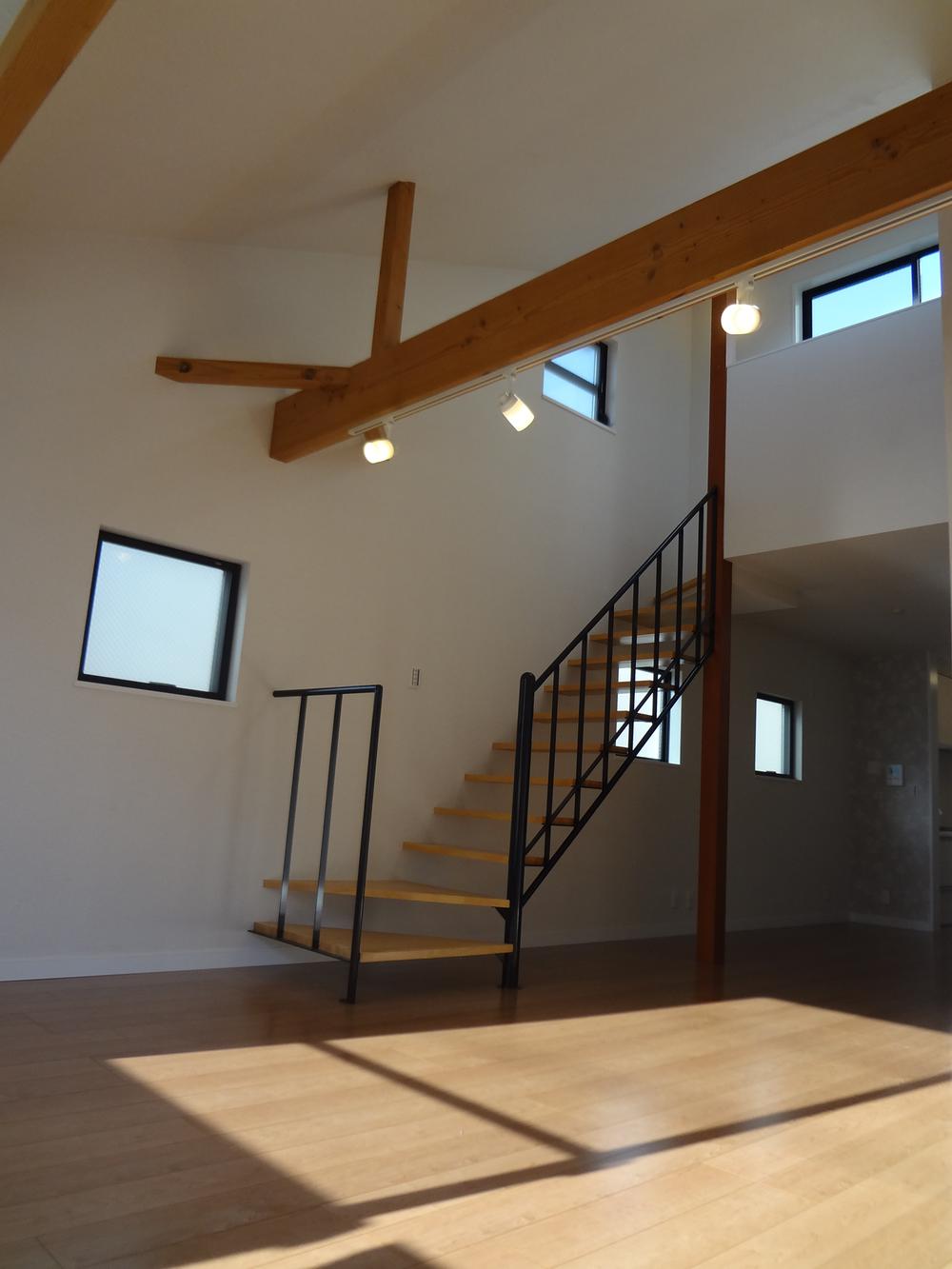 Living. There is floor heating