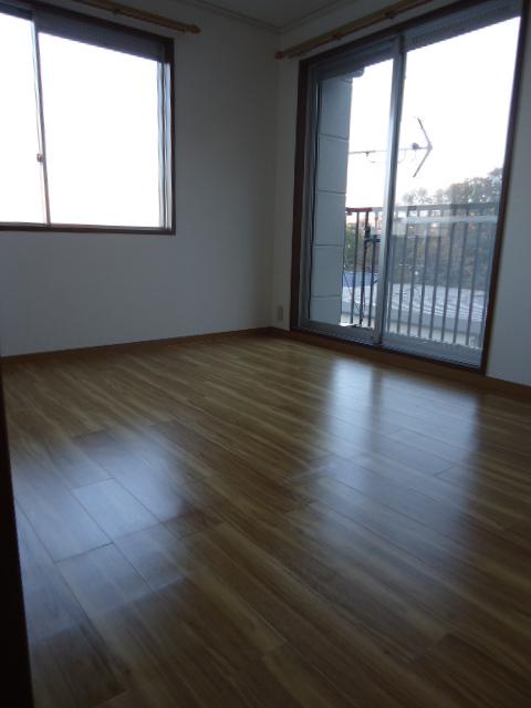 Non-living room. Indoor (12 May 2012) shooting