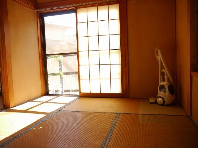 Non-living room. First floor Japanese-style room 6 quires