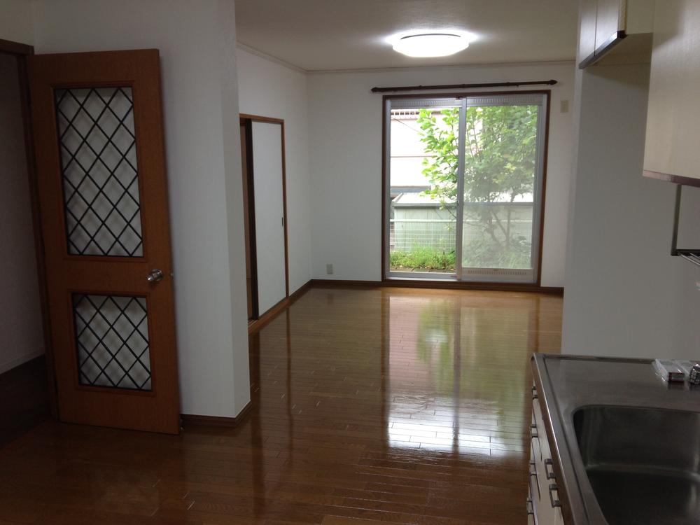 Living. Indoor (June 2013) Shooting