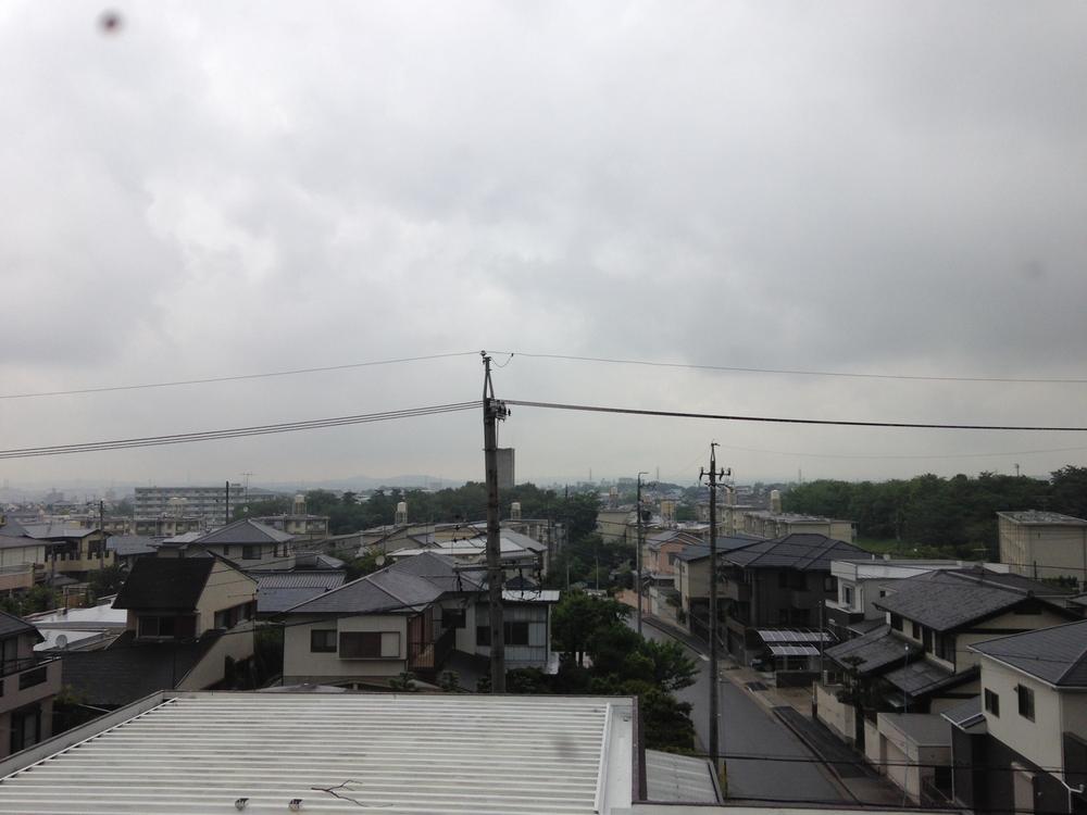 View photos from the dwelling unit. View from the site (June 2013) Shooting