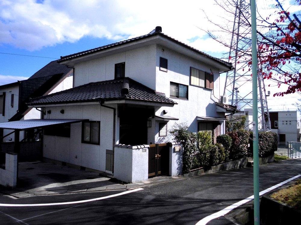 Local appearance photo. Local (11 May 2013) Shooting