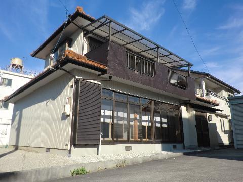 Local appearance photo. South-facing is a good house of per yang