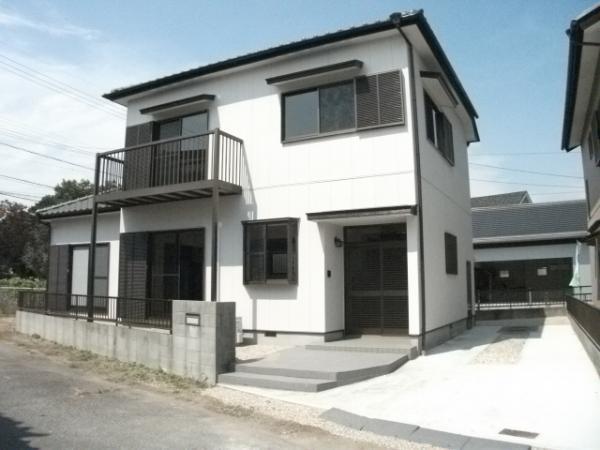 Local appearance photo. It is safe in pre outer wall paint