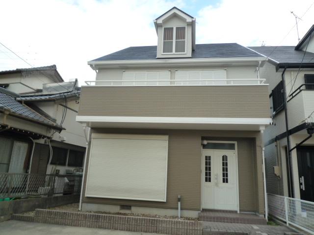 Local appearance photo. Local (11 May 2013) Shooting