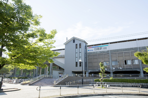 Surrounding environment. "Nissin" station (north exit)