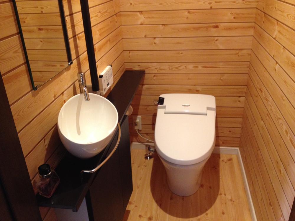 Toilet. First floor toilet