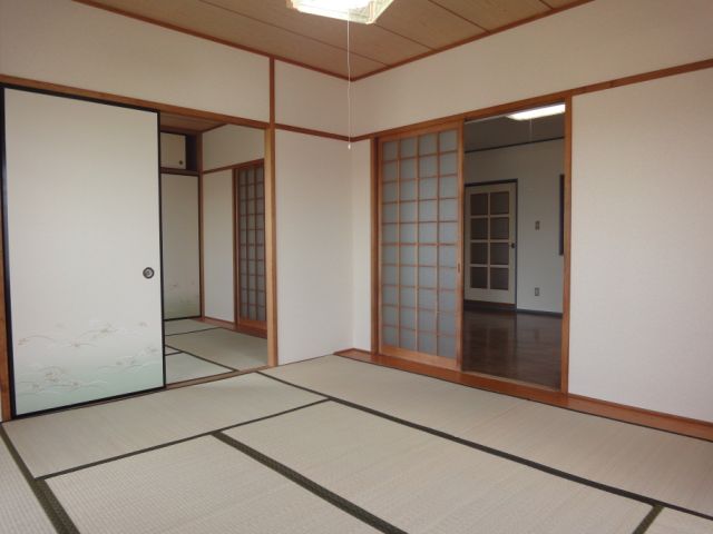 Living and room