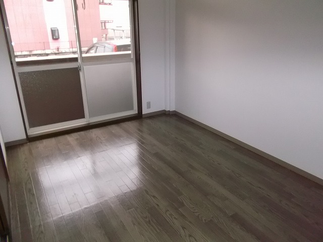 Other room space. Western is.