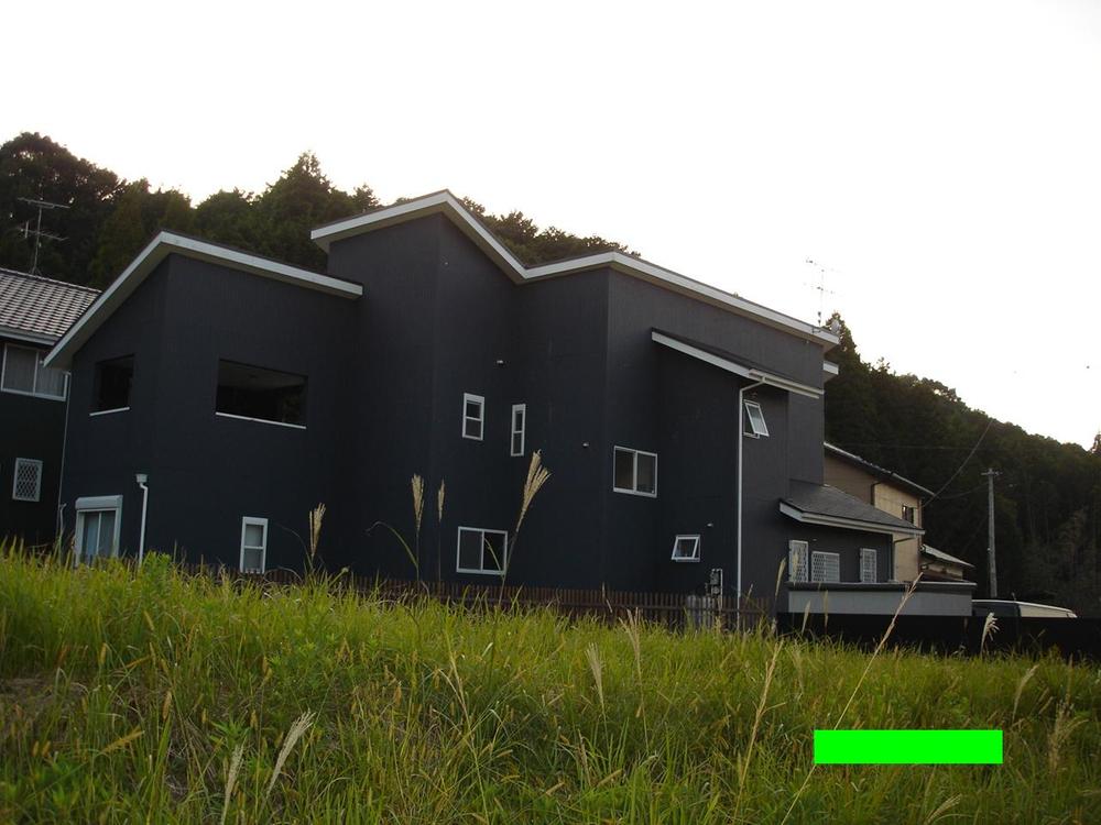 Local appearance photo