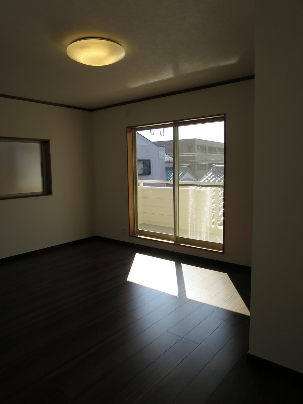 Non-living room. Second floor south Western-style