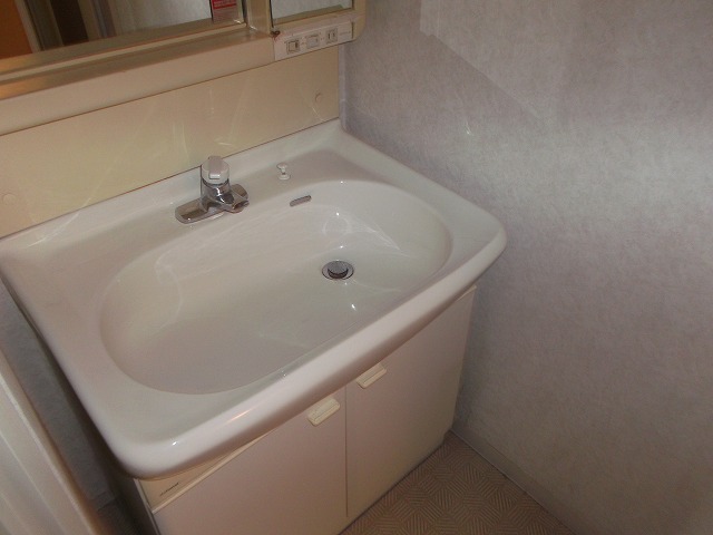 Washroom. It is the washroom.