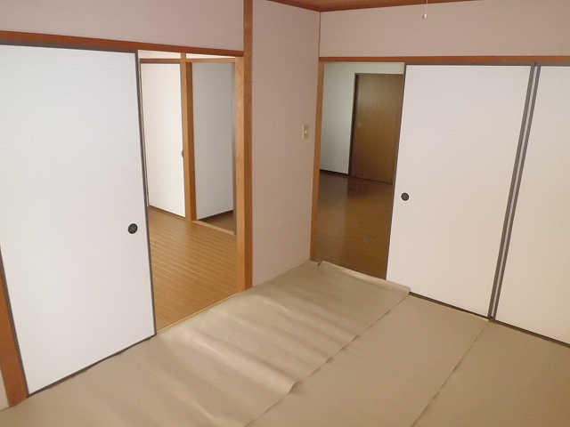 Living and room