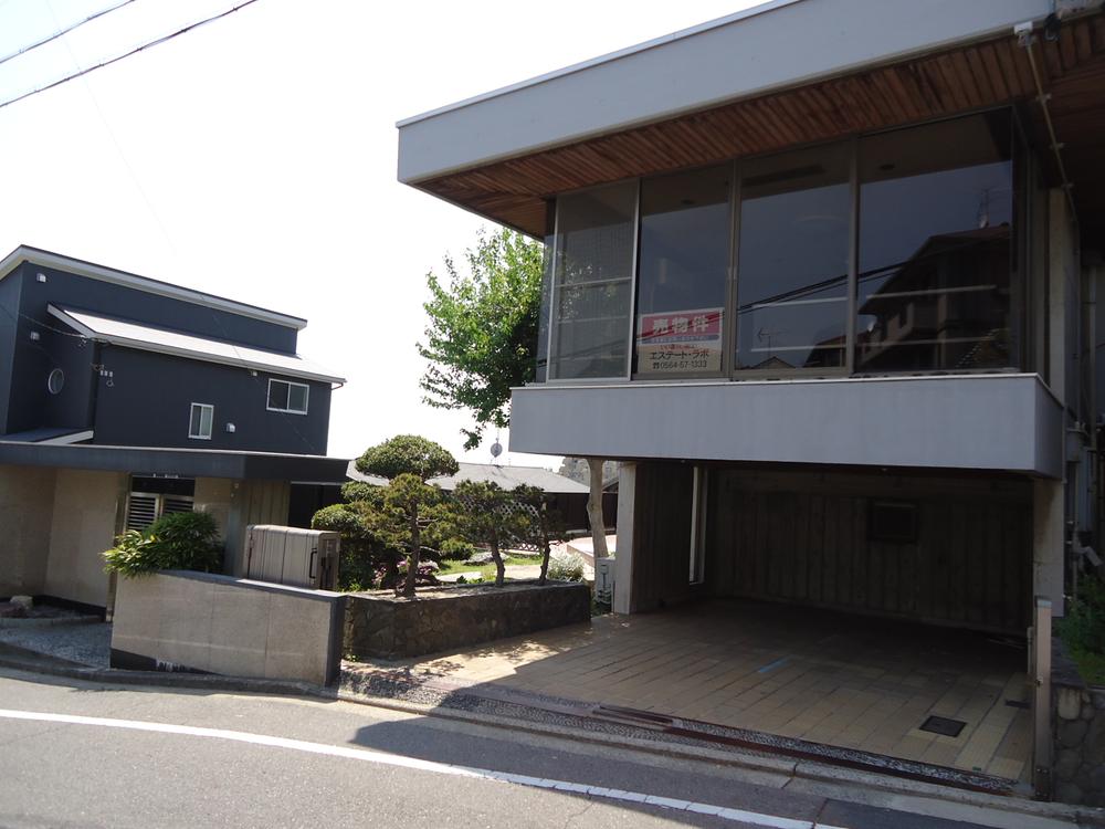 Local appearance photo