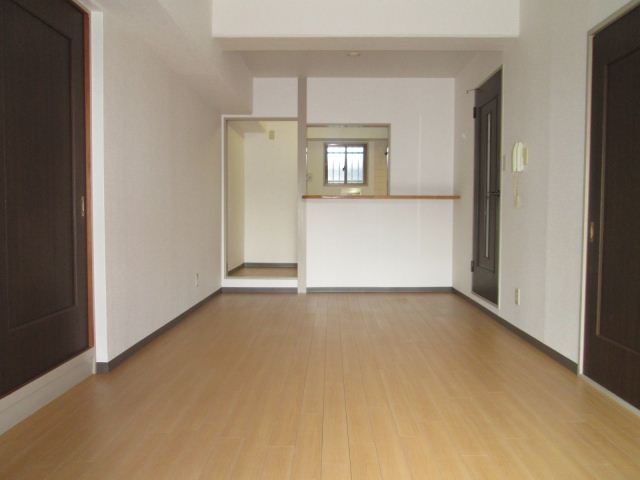 Living and room