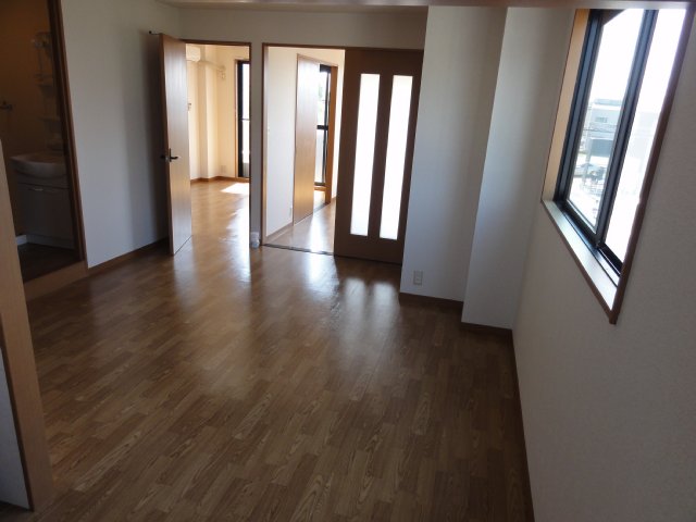 Living and room
