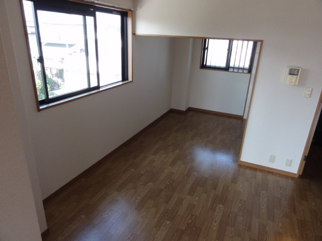 Living and room