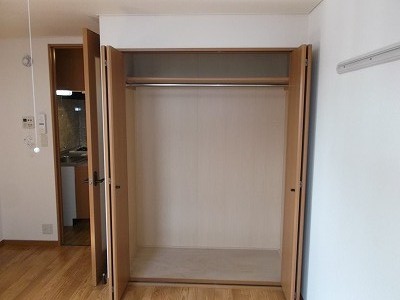 Receipt. It is a closet.